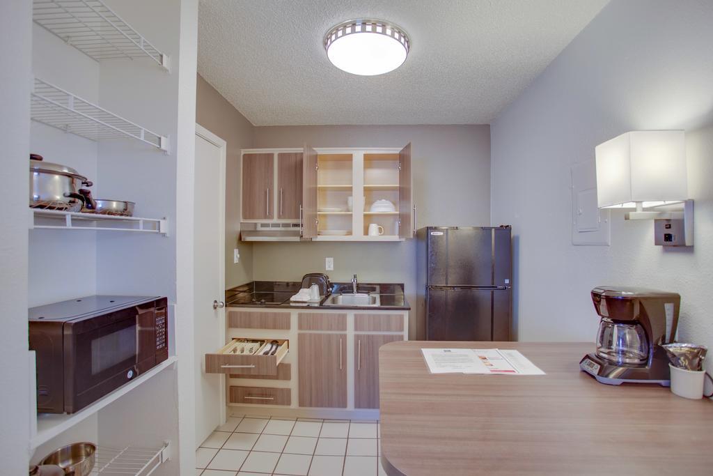 Studio 6-Houston, Tx - Northwest Hwy 290 Номер фото